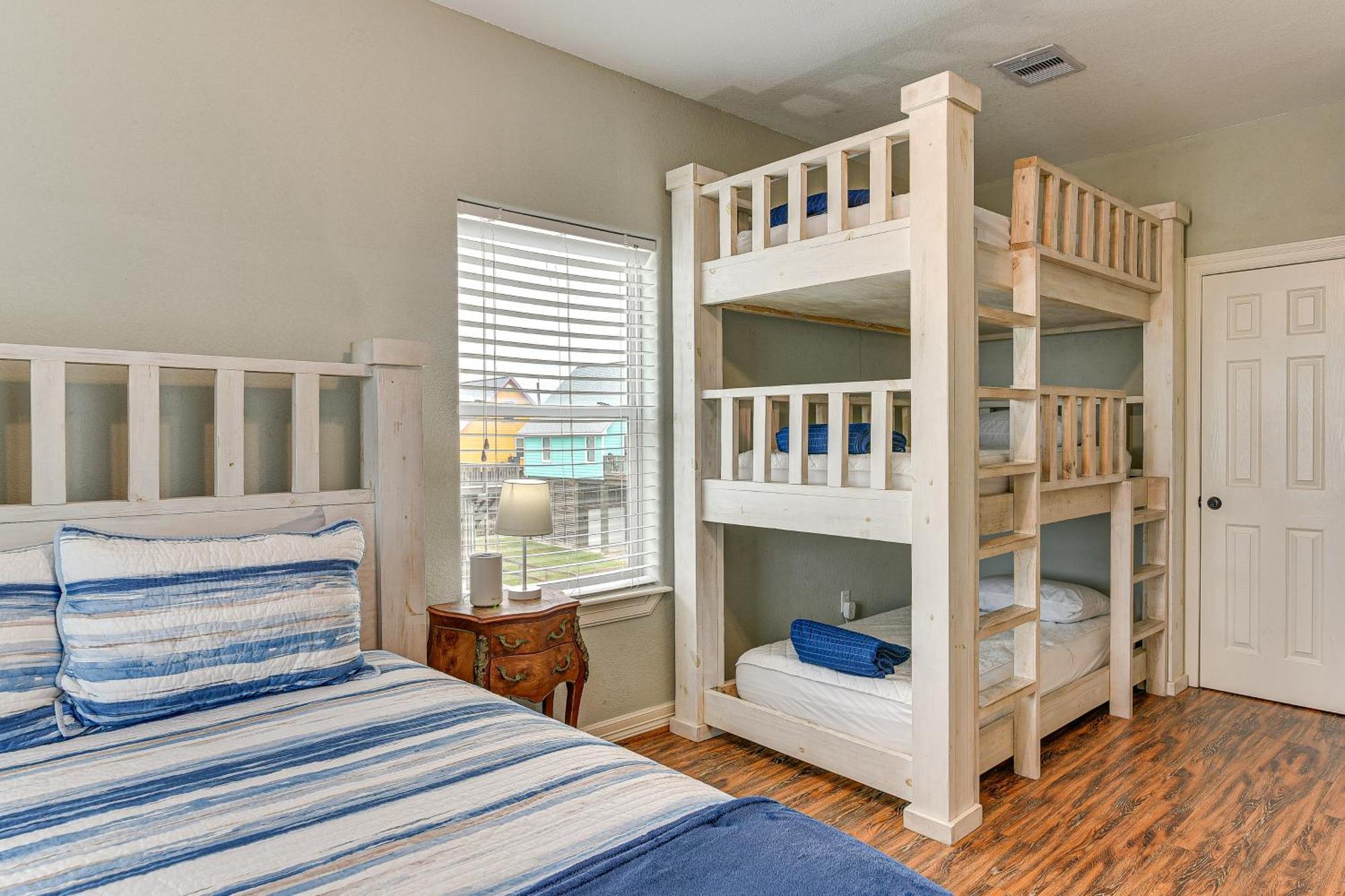 Large Group Gulf Retreat, Steps To Surfside Beach! المظهر الخارجي الصورة